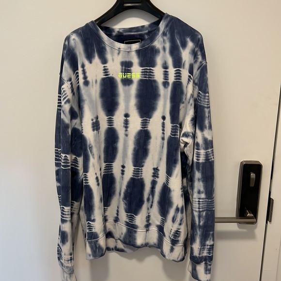 Guess Sweater - Picture 5 of 6